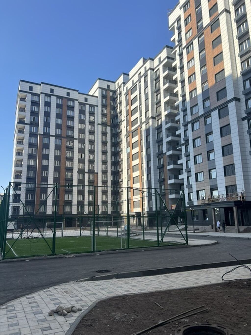 Продаётся 2-комнатная квартира в ЖК «Эмель» — район Технопарк