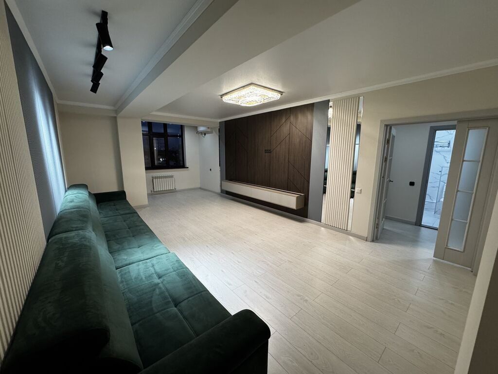 Продаётся просторная 3-комнатная квартира — 117 м² жк ''Ак-Орго''